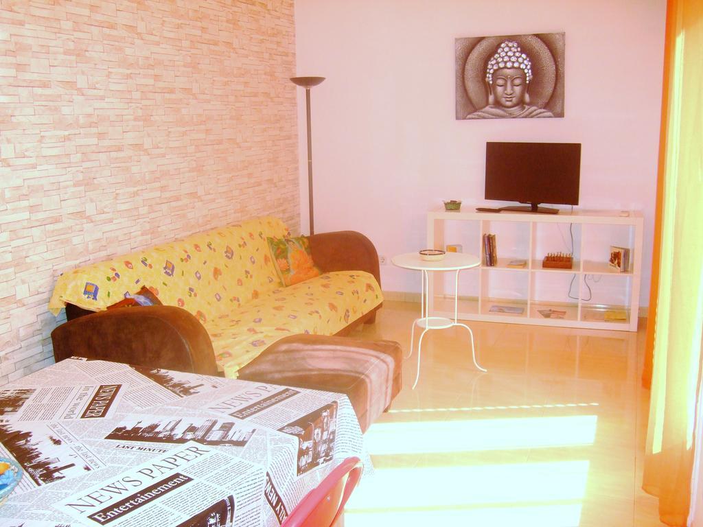 Besalut Apartment Exteriör bild