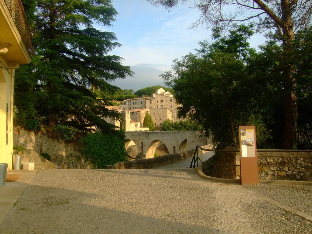 Besalut Apartment Exteriör bild